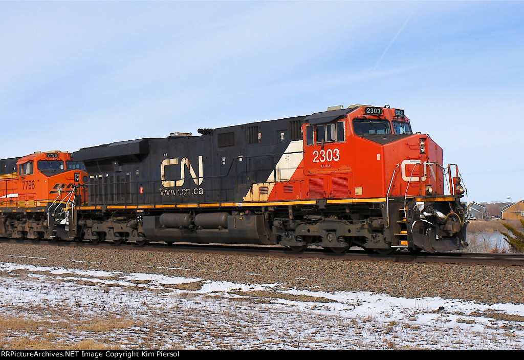 CN 2303